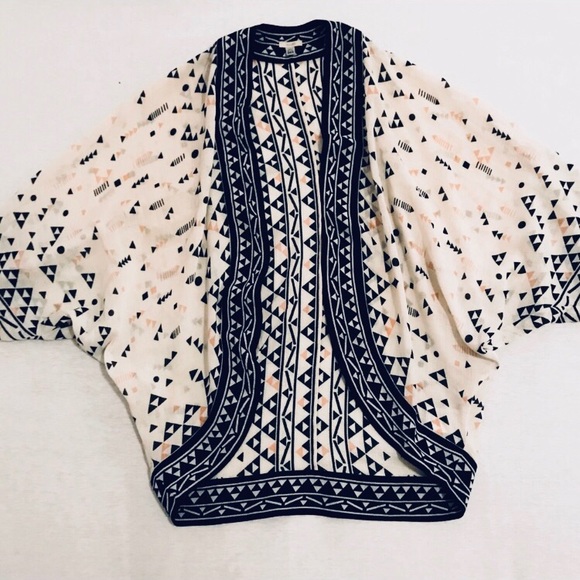 Écote | Tribal Pattern Sheer Blouse | Small - Picture 3 of 8
